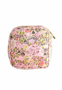 Ruudu kujuline kosmeetikakott roosa kangaga, millel on mitmevärvilised lille- ja mägimustrid. Kuldne tõmblukk ja roheline aktsent peal.