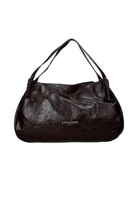 Borsa a mano in pelle marrone scuro con una texture leggermente stropicciata, dotata di due manici per spalla e un logo impresso sul davanti.
