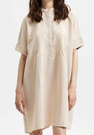 Skjortklänning - off-white