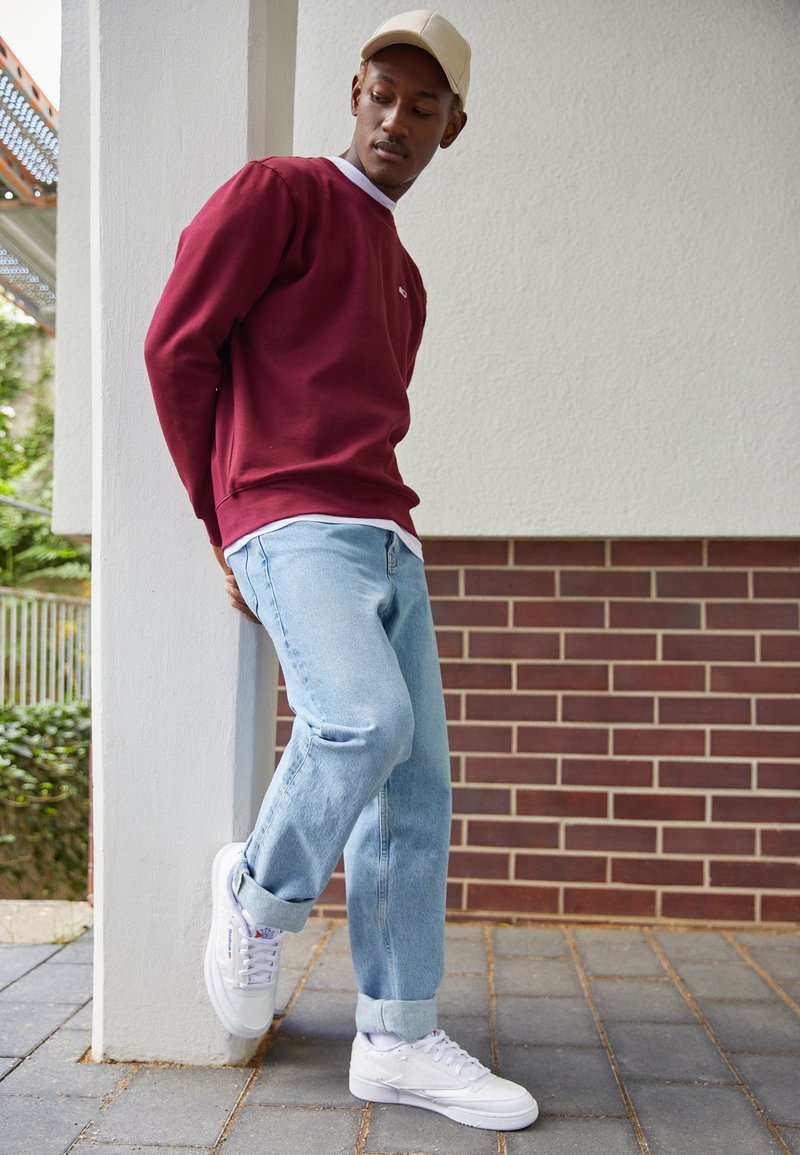 reebok c 85 outfit