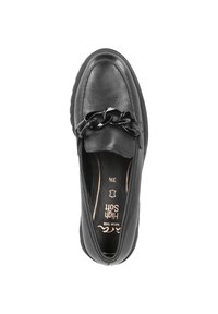 Schwarze Lederloafer mit strukturiertem Obermaterial, übergroßem schwarzen Kettenakzent und gepolsterter Innensohle mit goldenen und weißen Branding.