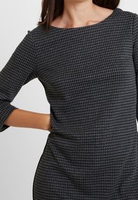 s.Oliver Robe pull - grey
