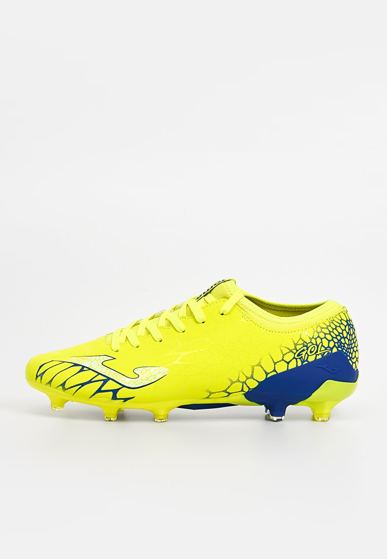 Botines de fútbol para terreno firme