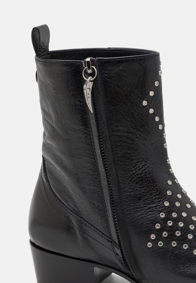 Roberto Cavalli PRINCE - Botines camperos - black