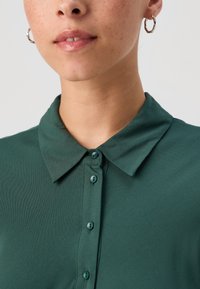 YAS Petite YASSAVANNA LONG SHIRT DRESS  - Maksi garuma kleita - sycamore