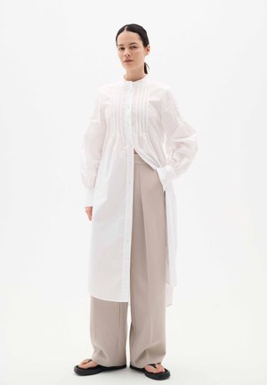 CONOR - Blusenkleid - pure white