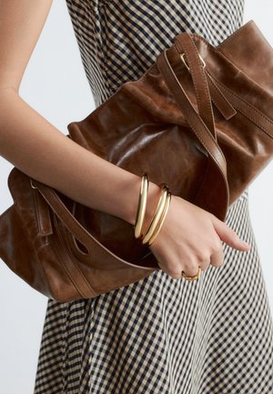 & OTHER STORIES, & OTHER STORIES TUBULAR BANGLE SET - Náramok - gold-coloured