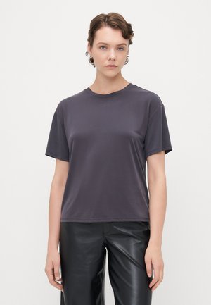 VMFILLI TEE  - T-shirts - asphalt