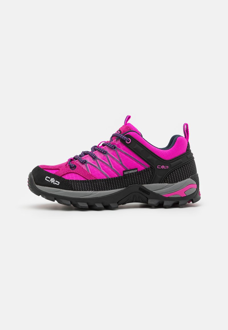 CMP - RIGEL LOW TREKKING SHOE WP - Zapatillas de senderismo - pink fluo/blue, Ampliar