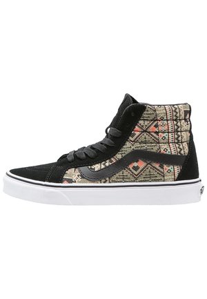 Korkeavartiset tennarit - black