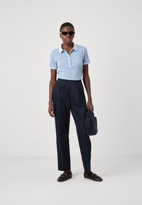 GANT SUNFADED - Poloshirts - hellblau