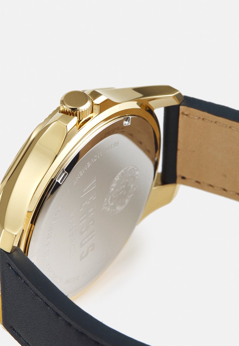 Herren Mützen, Hüte & Caps | Versus Versace VERSUS DTLA Uhr blue/gold-coloured/blau - PU47301 Herren Mützen, Hüte & Caps | Versus Versace VERSUS DTLA Uhr blue/gold-coloured/blau - PU47301