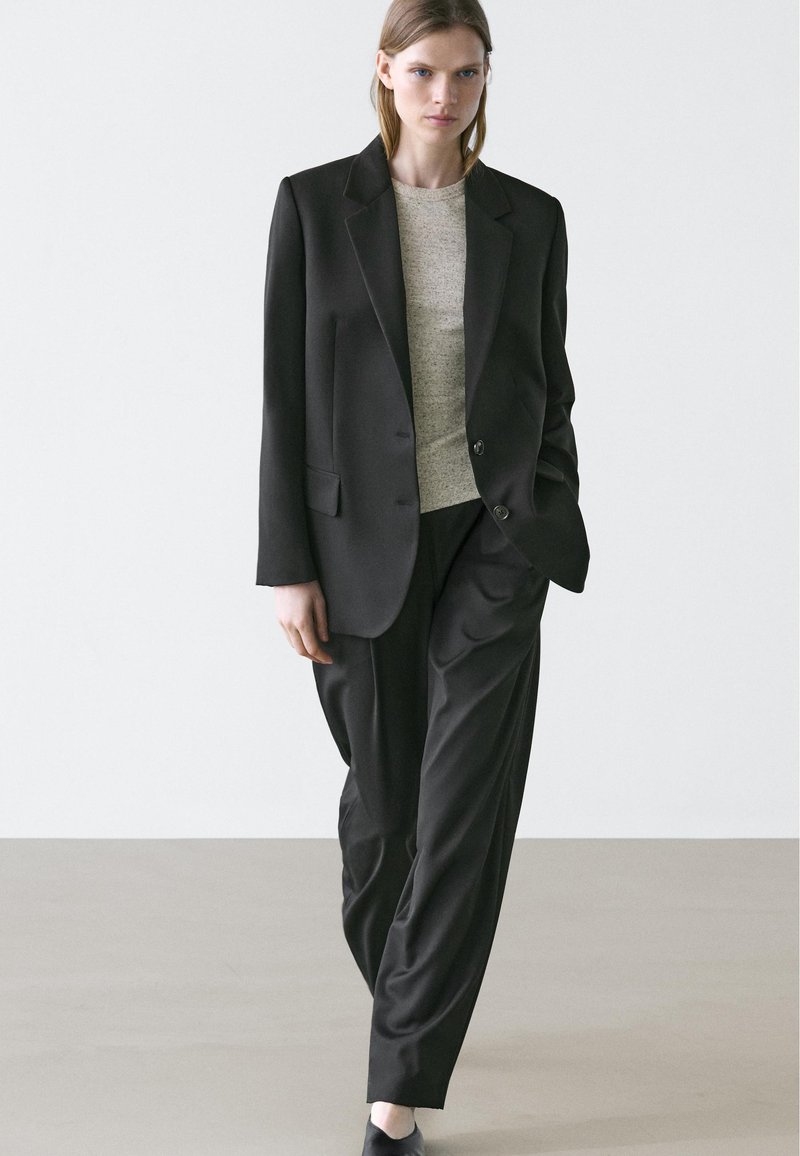 Massimo Dutti TWO-BUTTON EXTRA-FINE - Blejzr - black