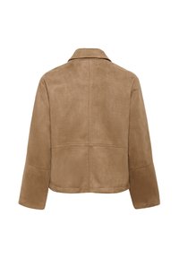 Jachetă din suede artificial maro, cu guler, mâneci lungi și tiv drept. Prezintă o textură netedă și un design minimalist.