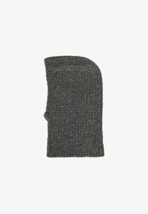 Grijze gebreide baret met een gestructureerd oppervlak, ronde bovenkant en open gezichtsgedeelte. Zacht, warm materiaal geschikt voor koud weer.