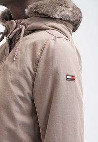 Hilfiger Denim Parkas - taupe