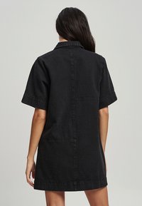 ST MRLO DENIM SHIRT DRESS - Haljina od trapera - washed black