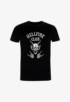 Schwarzes Baumwoll-T-Shirt mit einem weißen Grafikdesign eines Totenschädels mit Hörnern, Skelett-Händen und dem Text "HELLFIRE CLUB."