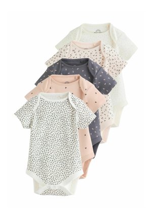 Päť krátkych detských body s krátkym rukávom v bielej, ružovej, námorníckej modrej a béžovej farbe s malými vzormi zvierat a srdiečok, usporiadaných do vrstveného vejára.