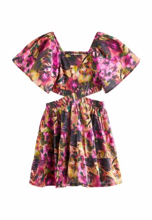 Klänning med blommigt mönster, korta puffärmar, elastisk midja och volangkjol. Färgerna inkluderar rosa, gult, grönt och svart. Lättviktsmaterial.