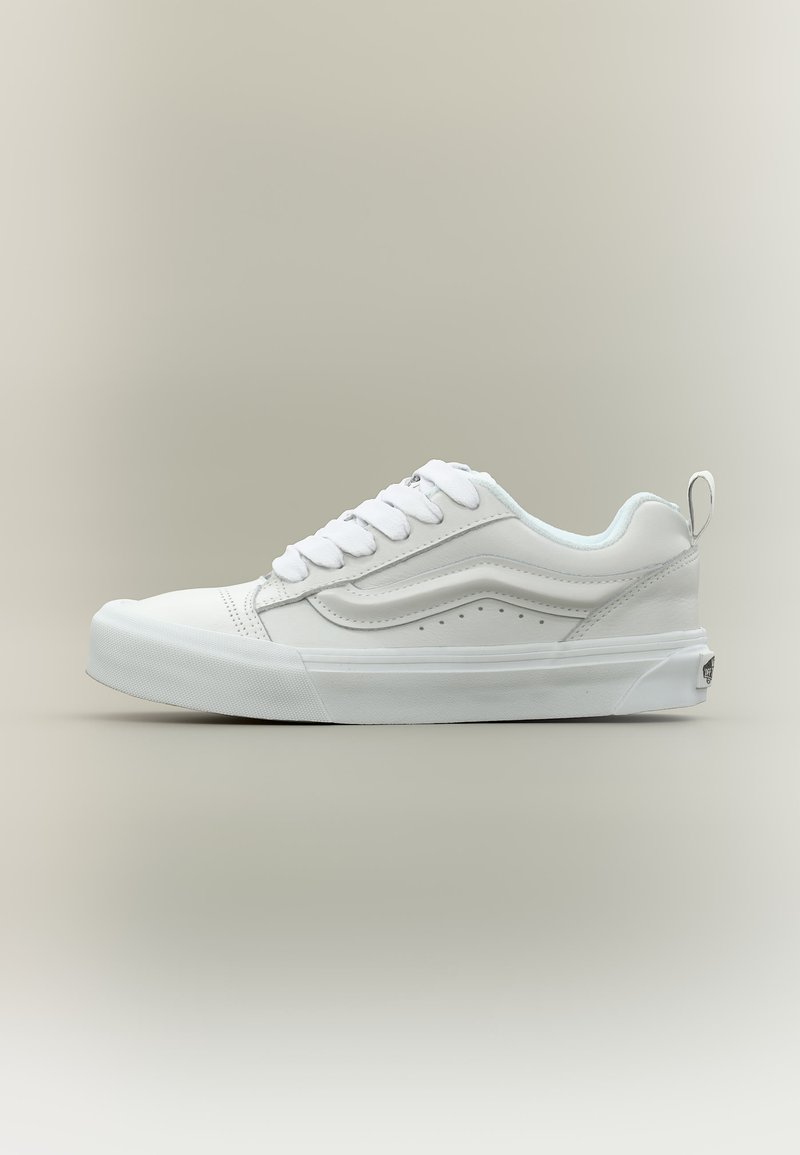 Vans KNU SKOOL white