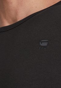 G-STAR BASE ROUND TEE - Ilgarankovis viršutinės dalies drabužis - black