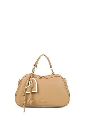 Borsa a mano in pelle color tabacco con manici corti, ferrature dorate, nappina decorativa annodata e ciondolo a forma di cuore, con marchio "Braccialini" sul davanti.