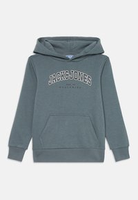 Kijelölve, stormy weather