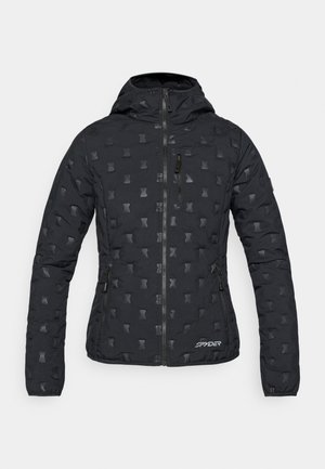 Svart isolert jakke med teksturert mønster, glidelås lukking og justerbar hette. Har to glidelåslommer på sidene og logo detaljer.