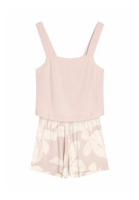 Jasnoróżowa bluzka bez rękawów, zestawiona z szortami w kwiatowy wzór w delikatnych odcieniach. Szorty mają elastyczny pas. Miękka tekstura materiału.