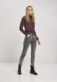 Urban Classics Langærmet T-shirt - cherry/blk