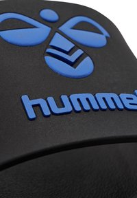 Hummel ESSENTIAL - Badesandale - black true blue