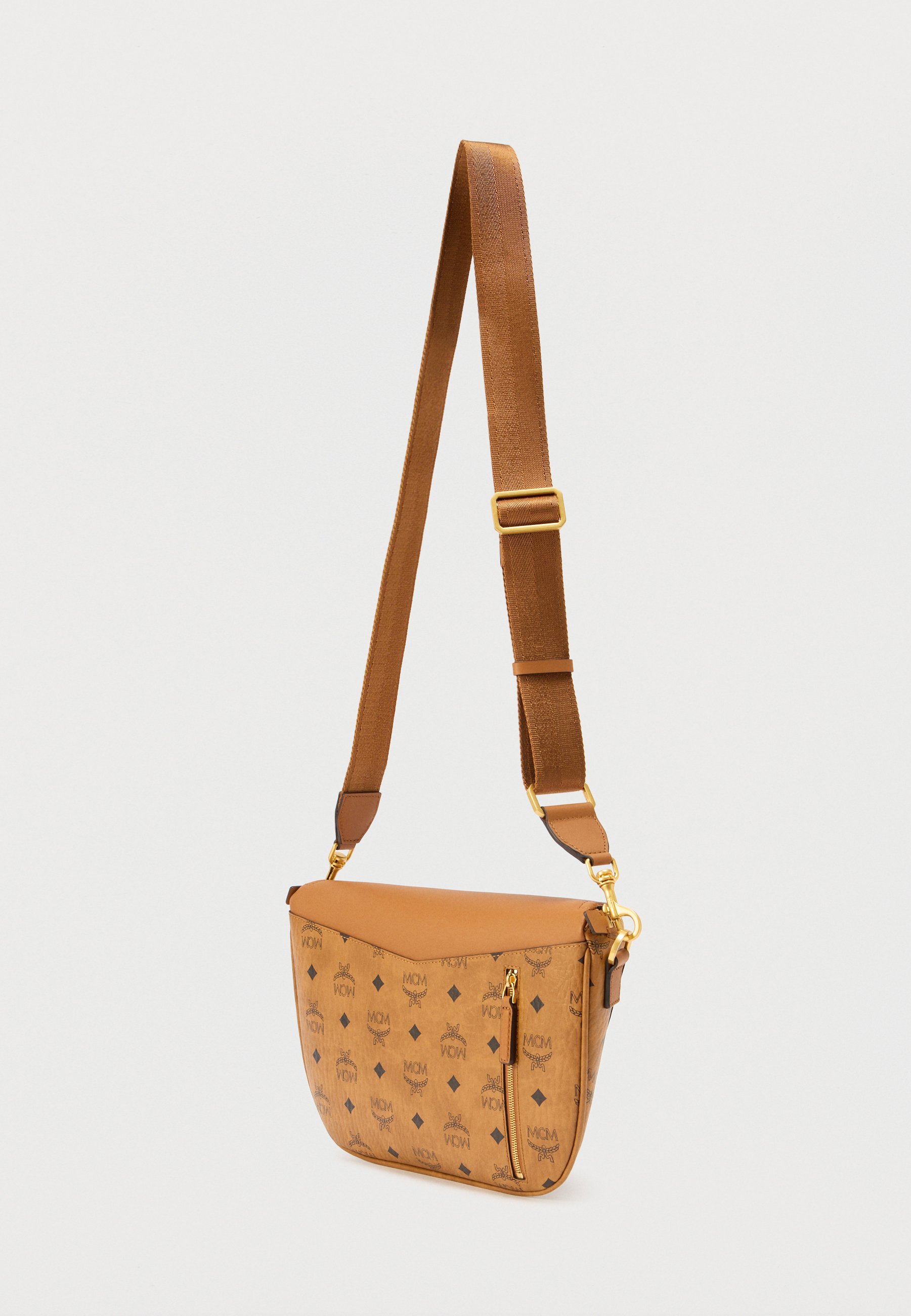 MCM
バックパック
リュック　ビジュー付き MCM DIAMOND - Cross body bag - cognac - Zalando.ie