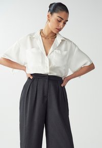 WILLA NAT - Püksid - black