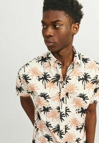 Jack & Jones JORJOSHUA ARUBA SHIRT - Camisa - buttercream