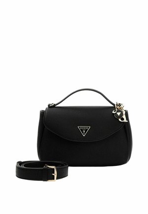 Sac à main en cuir noir avec rabat avant, ferrures argentées, logo triangulaire, bandoulière amovible, texture lisse et forme semi-structurée.