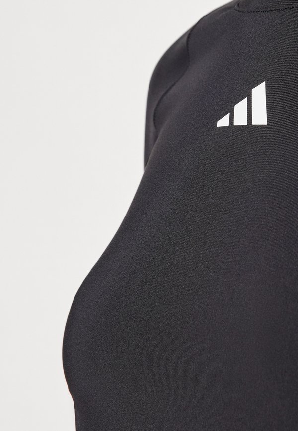 TRAIN ESSENTIALS MATERIAL MIX LONG SLEEVE - Long sleeved top2