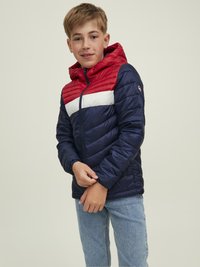 Jack & Jones Junior JJEHERO PUFFER HOOD - Ελαφρύ μπουφάν - red/white