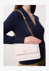 Non selezionato, off-white