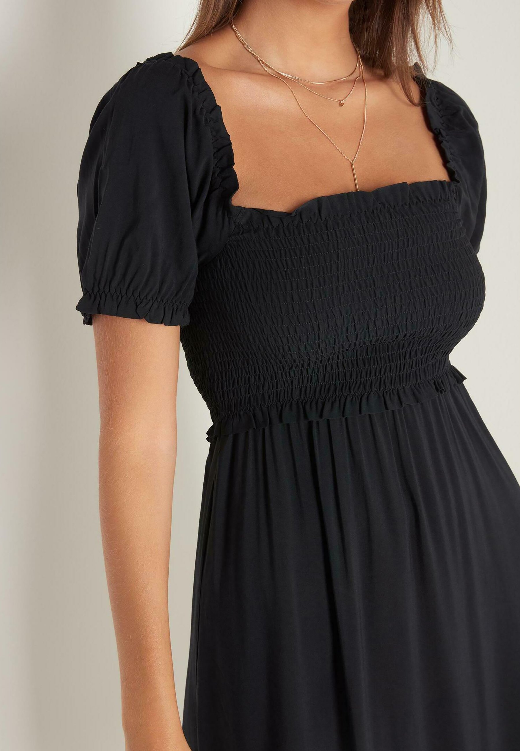 Tezenis KURZÄRMELIGES AUS GESMOKTER - Vestito estivo - nero - Zalando