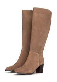 Bottes montantes en daim beige avec une pointe arrondie et un talon bloc. Texture lisse avec un minimum de détails et une silhouette épurée.