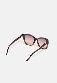 Guess Occhiali da sole - blonde havana/gradient