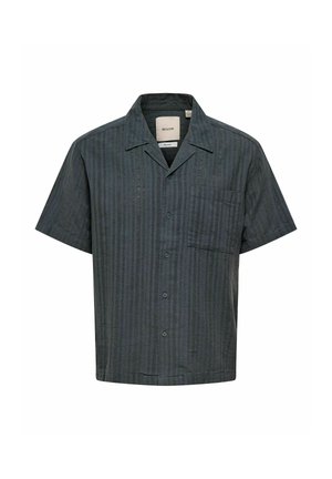 Chemise gris foncé à manches courtes avec boutons, col et poche poitrine, présentant un motif rayé vertical discret.