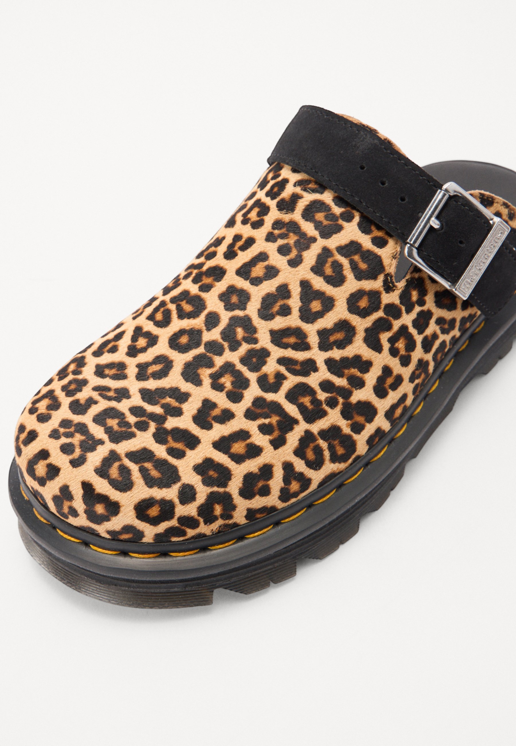 Dr. Martens ZEB ZAG UNISEX - Pantolette flach - tan - Zalando