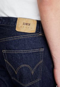 Thumbnail Image 7