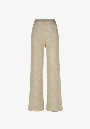 Pantalones de pierna ancha y de cintura alta en un tejido metálico dorado con una textura suave, que cuentan con una cinturilla acanalada y sin cierres visibles.