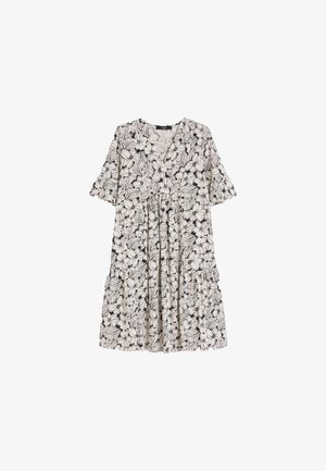 Zwart-witte bloemenjurk met V-hals, korte gerimpelde mouwen en een geplooide taille, knie-lengte en vloeiende stof.