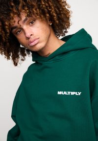 Multiply Apparel MULTIPLY - Felpa con cappuccio - botanical garden