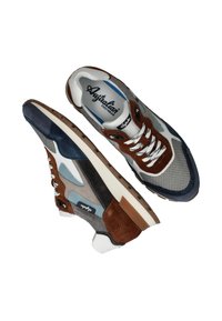Thumbnail Image 3