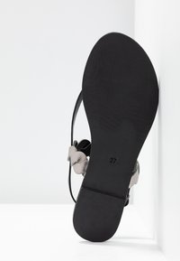 Anna Field Wide Fit Sandálias em T - black